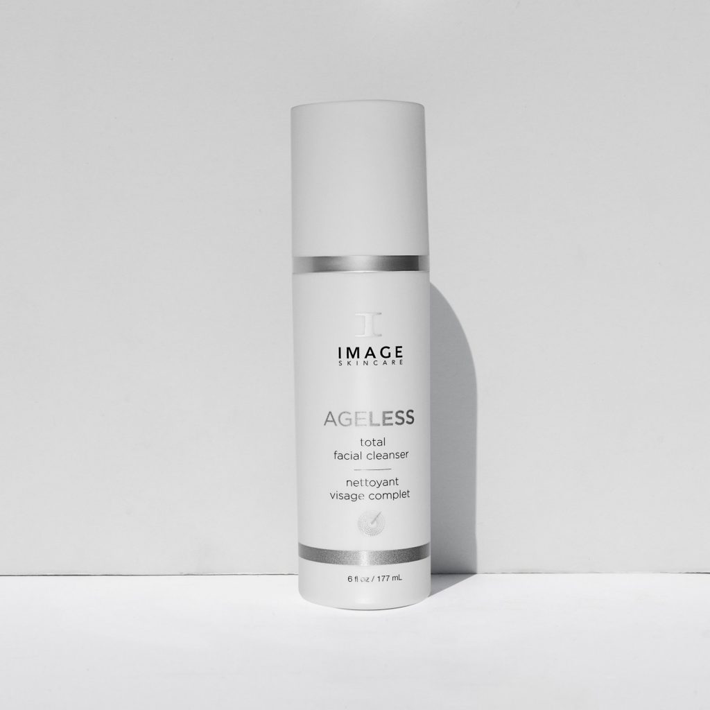 sữa rửa mặt IMAGE AGELESS Total Facial Cleanser